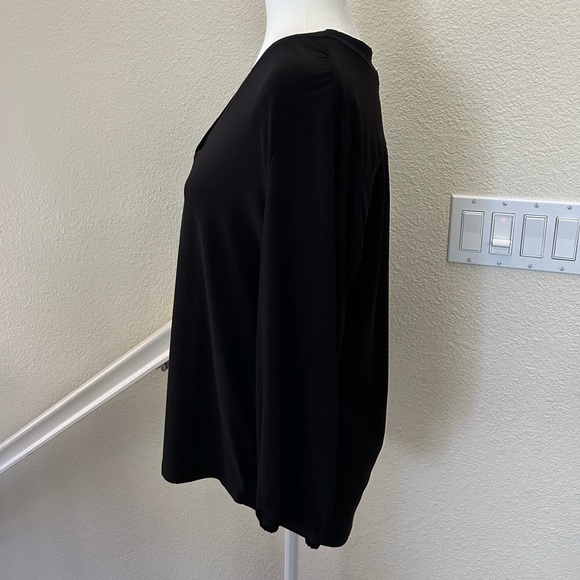 Vince Camuto Women’s Black 3/4 Sleeve V-Neck Comfort Stretch Relaxed Blouse M - Picture 6 of 12